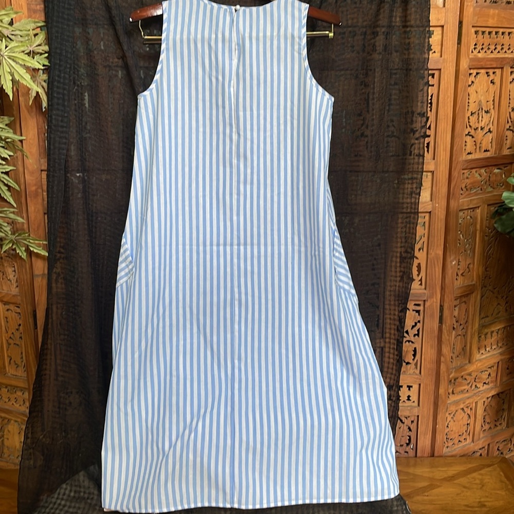 ❤️NWT Emery Rose Smock Dress w 2 side pockets Blue and White Striped Sleeveless - Picture 7 of 7